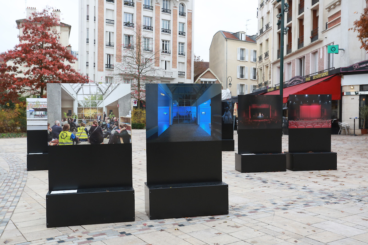 Des photographies sur la place de la mairie de Clamart